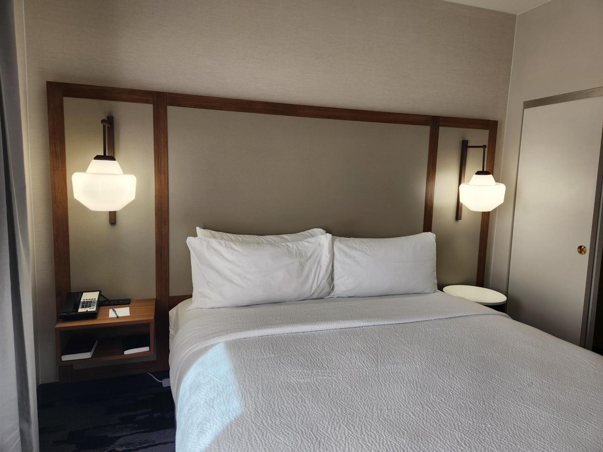 Fairfield & Riverside Corona/norco 3*