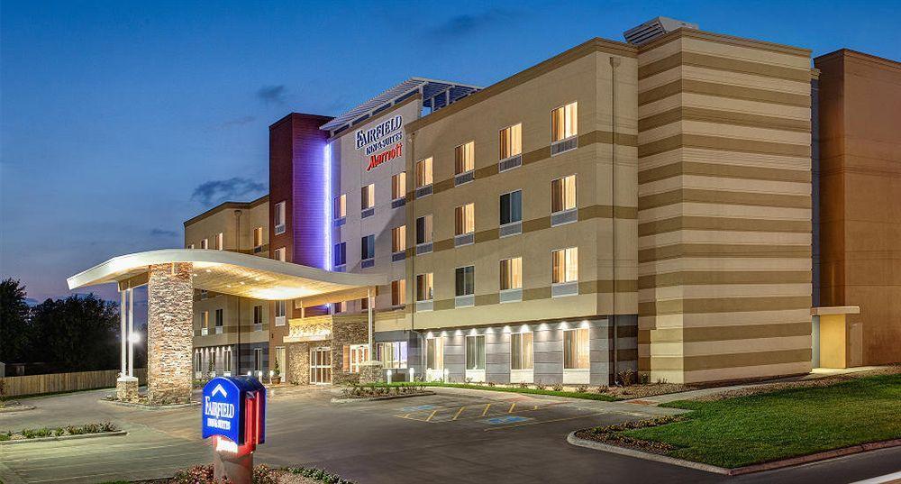 Fairfield & Riverside Corona/norco Hotel 3*